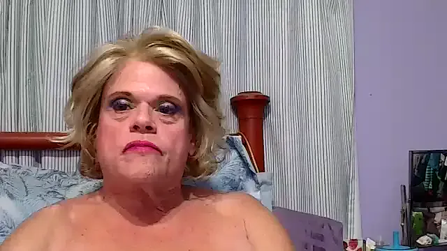 WitchAnnie – webcam model profile photo Image 9