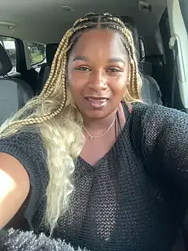 PerfectPage – webcam model profile photo Image 5