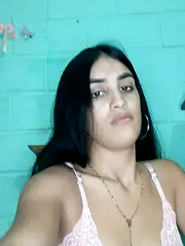 roouse – webcam model profile photo Image 19