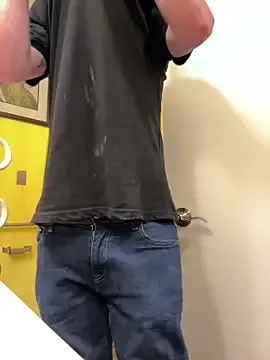 hornyshow_tv – webcam model profile photo Image 2