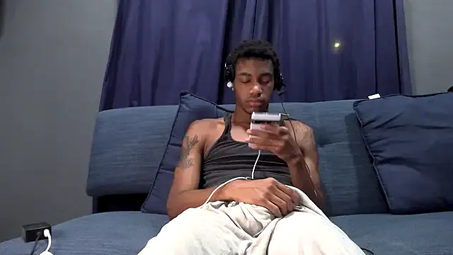 kaliana_ggh – webcam model profile photo Image 14