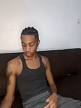 kaliana_ggh – webcam model profile photo Image 4