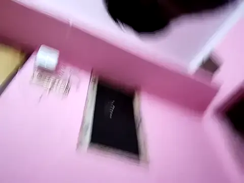 bisexualmilf – webcam model profile photo Image 9