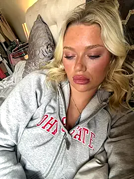 PumaShyXD – webcam model profile photo Image 4