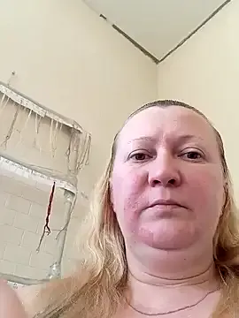 blondyaguar Image 12