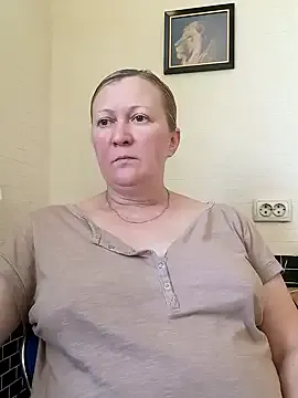blondyaguar Image 19