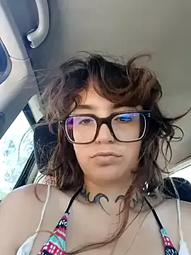 hornyshow_tv – webcam model profile photo Image 7