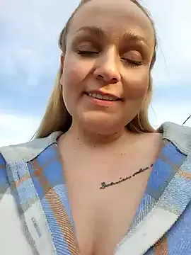 Ann_Sulu – webcam model profile photo Image 4