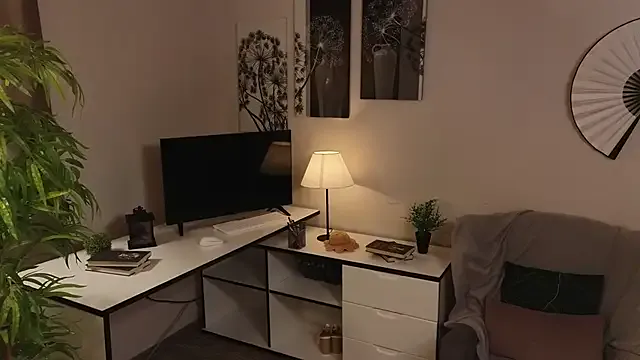 lylaheather – webcam model profile photo Image 2