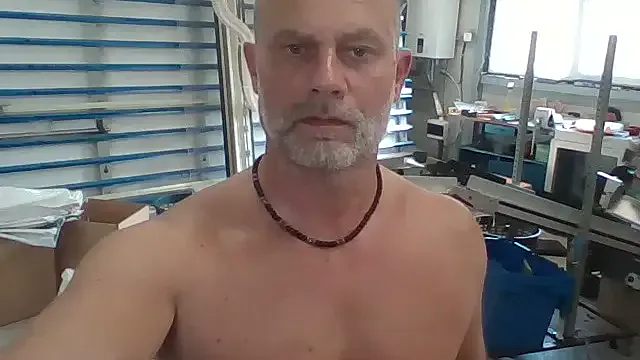 nagi_112 – webcam model profile photo Image 13