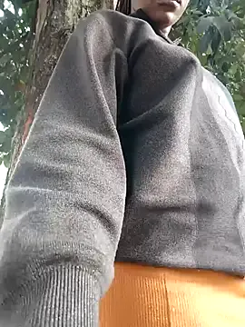 someone_sweet – webcam model profile photo Image 12