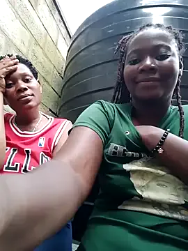 someone_sweet – webcam model profile photo Image 2