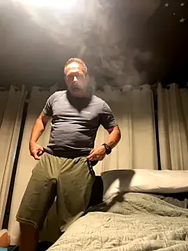 em1ly_e – webcam model profile photo Image 12