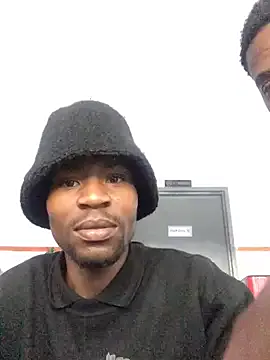 CarmeloA – webcam model profile photo Image 10