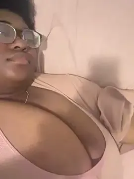 ariel_andcharlotte – webcam model profile photo Image 3