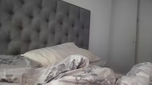 Cherry_Neetu – webcam model profile photo Image 2