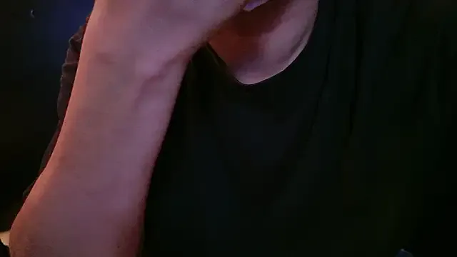 kai101010 – webcam model profile photo Image 11