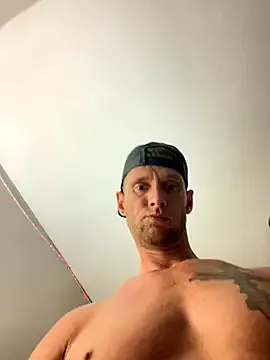 bisexualmilf – webcam model profile photo Image 15