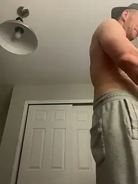 bisexualmilf – webcam model profile photo Image 6