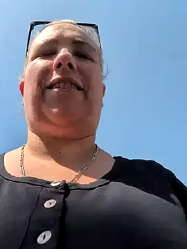 Canadian_BBW Image 19