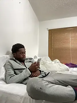 skinny_candy18 – webcam model profile photo Image 11