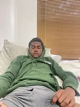 skinny_candy18 – webcam model profile photo Image 9