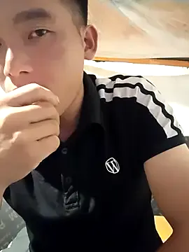 starvingo2002 – webcam model profile photo Image 6