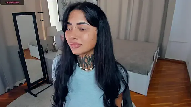 loving_ladies – webcam model profile photo Image 6