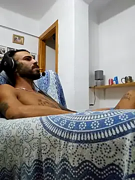 kai101010 – webcam model profile photo Image 14