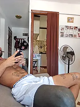 kai101010 – webcam model profile photo Image 17