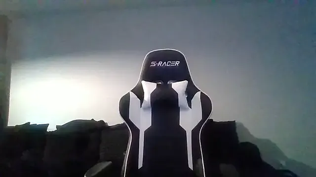 PabloArena – webcam model profile photo Image 6