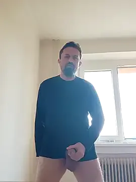 bisexualmilf – webcam model profile photo Image 10