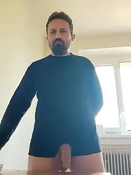 bisexualmilf – webcam model profile photo Image 11