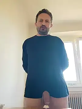 bisexualmilf – webcam model profile photo Image 16