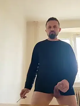 bisexualmilf – webcam model profile photo Image 2