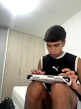 someone_sweet – webcam model profile photo Image 10