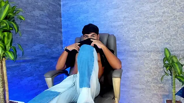 someone_sweet – webcam model profile photo Image 2