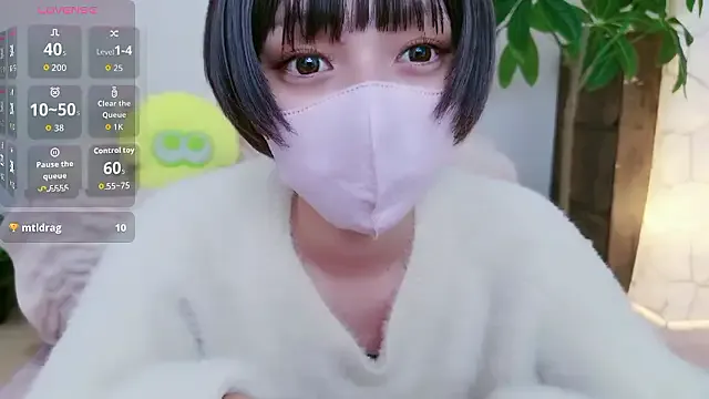 Megu_Melon – webcam model profile photo Image 10