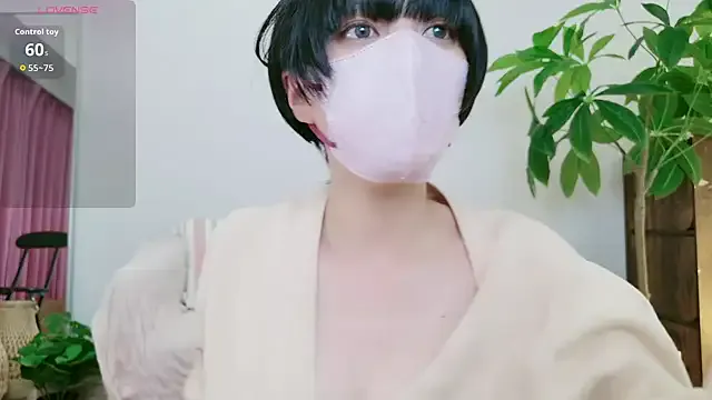 Megu_Melon – webcam model profile photo Image 14