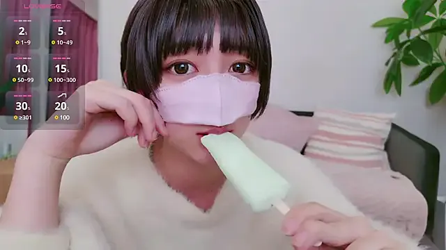 Megu_Melon – webcam model profile photo Image 6