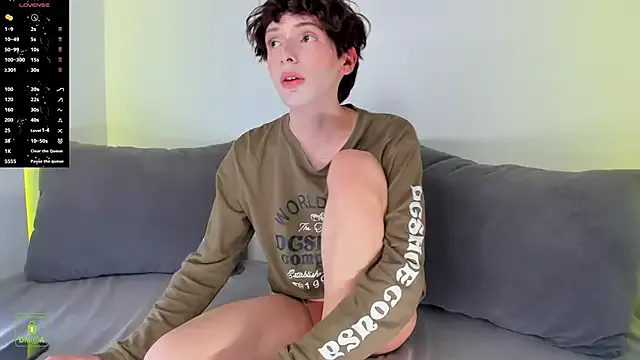 synne_glows – webcam model profile photo Image 18