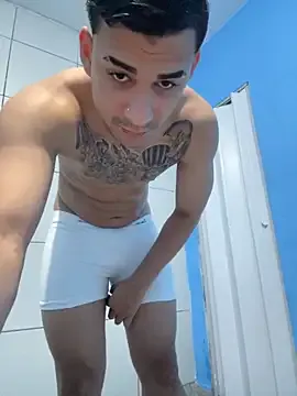 condenovin – webcam model profile photo