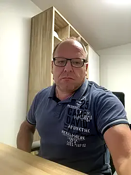 sandili – webcam model profile photo Image 13