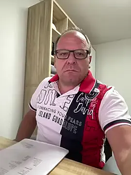 sandili – webcam model profile photo Image 18