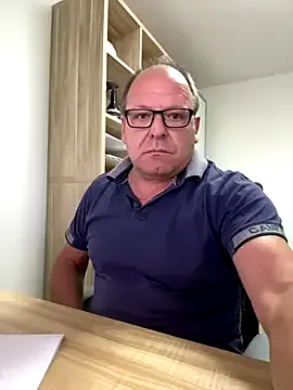 sandili – webcam model profile photo Image 6