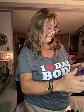 roouse – webcam model profile photo Image 14