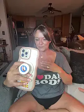 roouse – webcam model profile photo Image 15