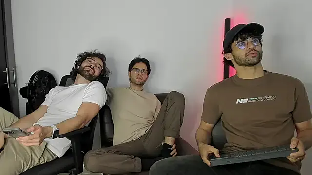 ariel_andcharlotte – webcam model profile photo Image 14