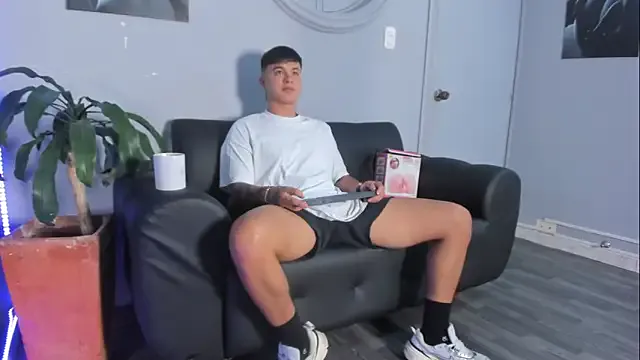 Cristopher_strong – webcam model profile photo