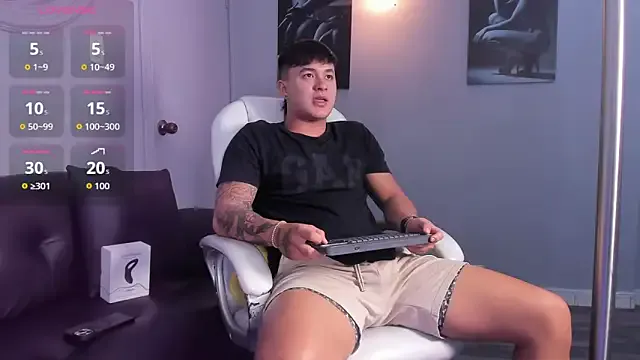 dimamozaev400 – webcam model profile photo Image 9